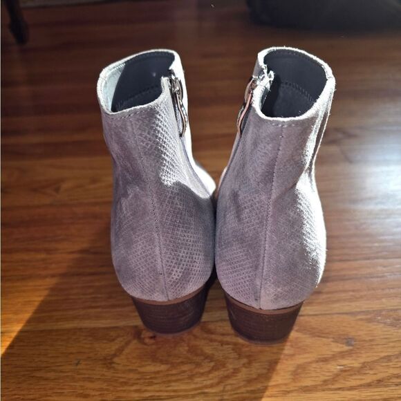 Michael Shannon Gray Leather Booties Womans Size 8 - Picture 4 of 7